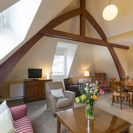 Hotel Sense Suites