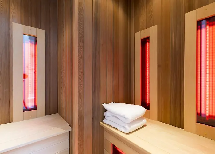 Hotel Sense Suites 3*